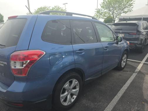 Quartz Blue Pearl 2015 Subaru Forester 2.5i Premium