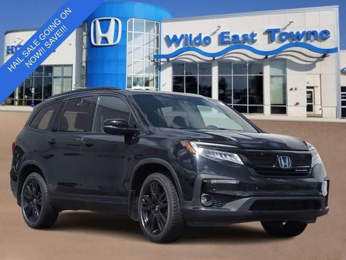Crystal Black Pearl 2022 Honda Pilot AWD Black Edition