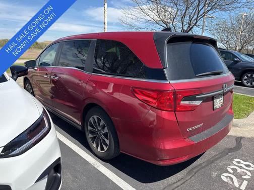 Radiant Red Metallic II 2022 Honda Odyssey EX-L
