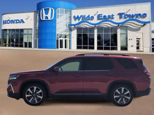 Radiant Red Metallic II 2023 Honda Pilot AWD Elite