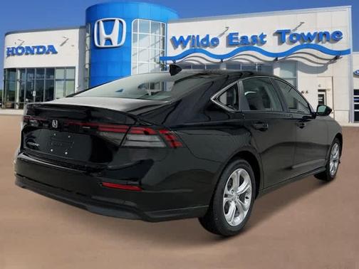 2025 Honda Accord LX 1.5T