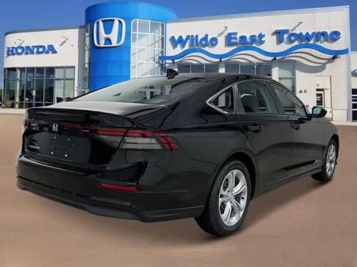 2025 Honda Accord LX 1.5T
