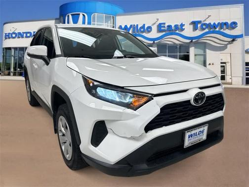 2022 Toyota RAV4 LE