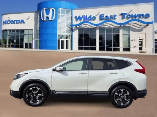White 2018 Honda CR-V Touring
