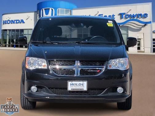 Black Onyx Crystal Pearlcoat 2020 Dodge Grand Caravan SE