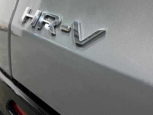 Urban Gray Pearl 2027 Honda HR-V EX-L