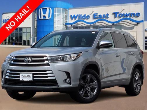 Celestial Silver Metallic 2019 Toyota Highlander Limited Platinum
