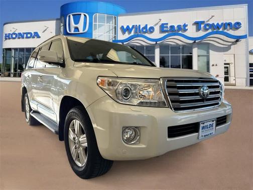 2015 Toyota Land Cruiser Base