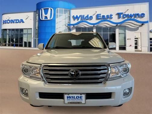 2015 Toyota Land Cruiser Base