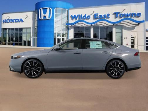 Urban Gray Pearl 2026 Honda Accord Hybrid Touring