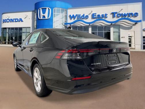 Crystal Black Pearl 2026 Honda Accord LX 1.5T