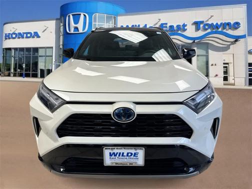 2022 Toyota RAV4 Hybrid SE