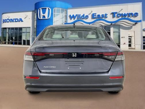 2025 Honda Accord LX 1.5T