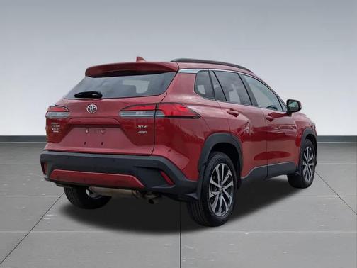 2022 Toyota Corolla Cross XLE