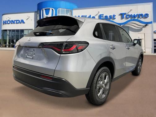 Solar Silver Metallic 2027 Honda HR-V LX
