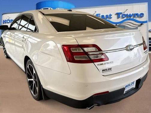 2015 Ford Taurus Limited
