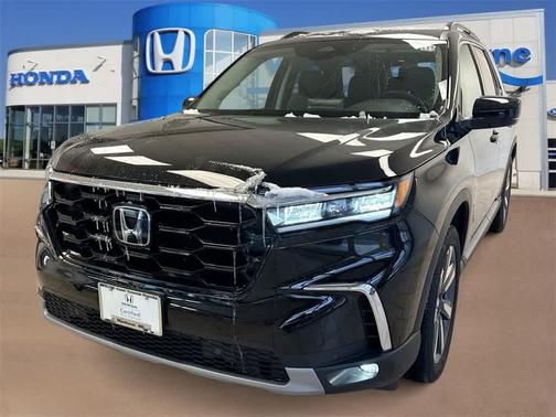 2025 Honda Pilot Touring 8-Passenger