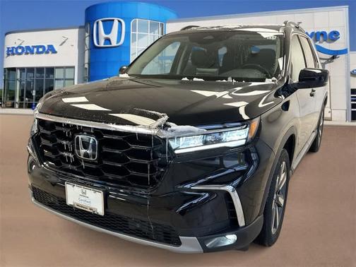 2025 Honda Pilot Touring 8-Passenger