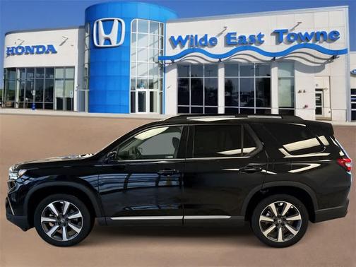 2025 Honda Pilot Touring 8-Passenger