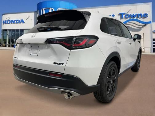 Platinum White Pearl 2027 Honda HR-V Sport
