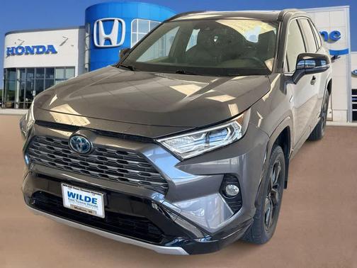 2020 Toyota RAV4 Hybrid SE