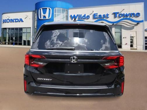 Crystal Black Pearl 2026 Honda Odyssey EX-L
