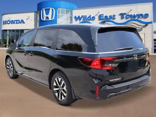 Crystal Black Pearl 2026 Honda Odyssey EX-L