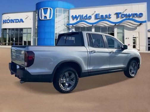Solar Silver Metallic 2026 Honda Ridgeline TrailSport