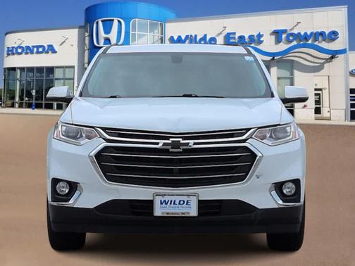 Summit White 2018 Chevrolet Traverse LT Cloth