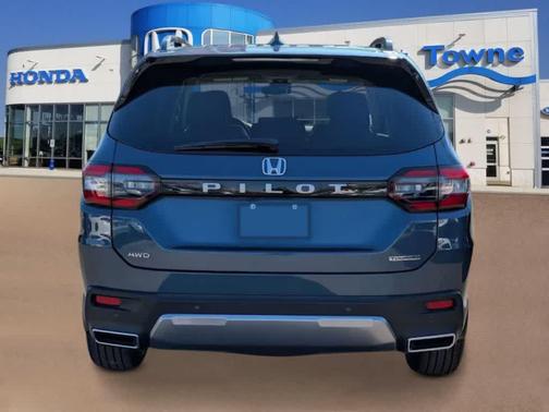 2026 Honda Pilot Touring 8-Passenger
