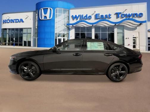 Crystal Black Pearl 2026 Honda Accord Hybrid Sport-L
