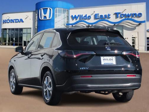 Crystal Black Pearl 2024 Honda HR-V LX