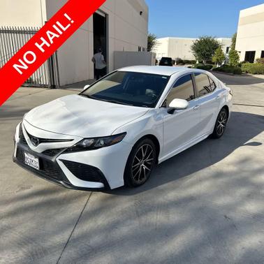 Ice Cap 2023 Toyota Camry SE
