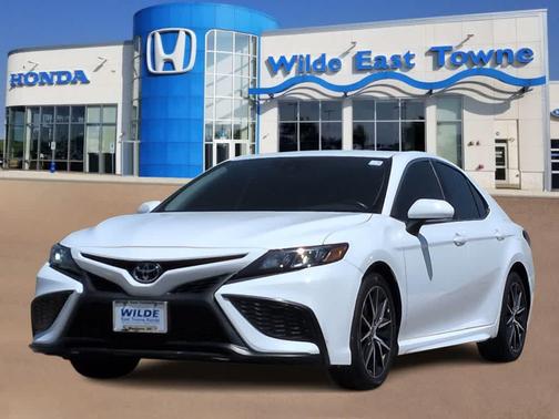 Ice Cap 2023 Toyota Camry SE