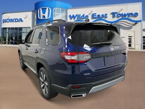 2025 Honda Pilot Touring 8-Passenger