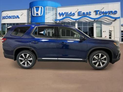 2025 Honda Pilot Touring 8-Passenger