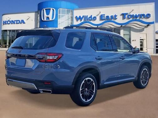 2026 Honda Pilot Touring 8-Passenger