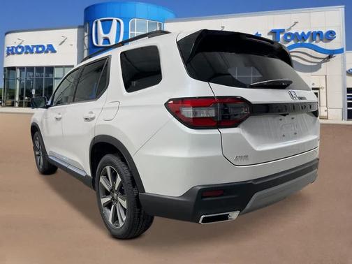 2025 Honda Pilot Touring 8-Passenger
