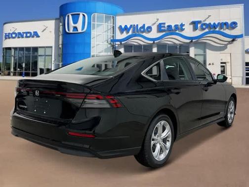 2025 Honda Accord LX 1.5T
