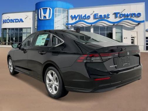 2025 Honda Accord LX 1.5T