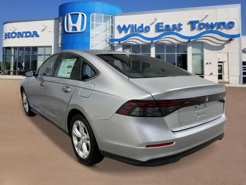 2025 Honda Accord LX 1.5T