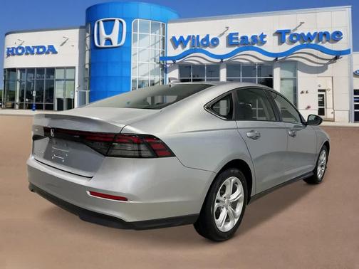 2025 Honda Accord LX 1.5T