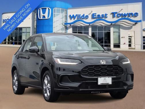 Crystal Black Pearl 2024 Honda HR-V LX
