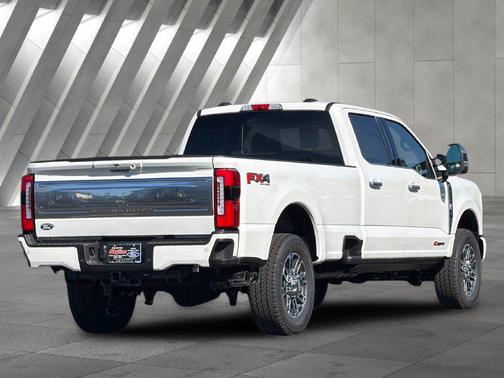 Star White Metallic Tri-Coat 2027 Ford F-350 Platinum