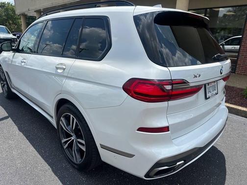 2021 BMW X7 M50i