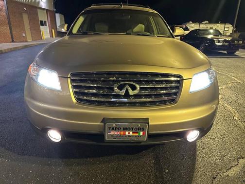 2005 INFINITI FX35 Base