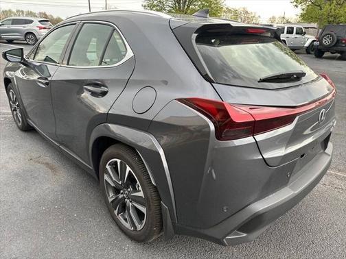 2025 Lexus UX 300h F SPORT Design