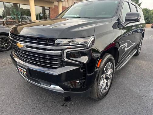 2024 Chevrolet Suburban LT