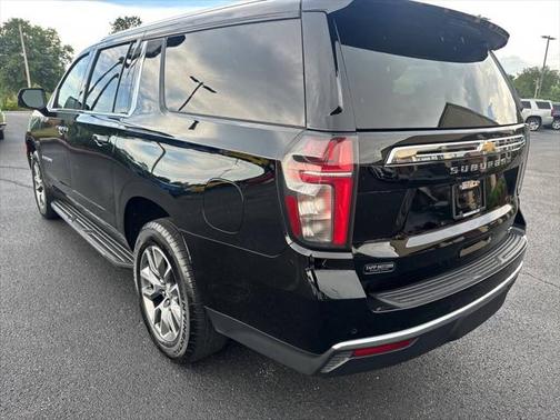 2024 Chevrolet Suburban LT