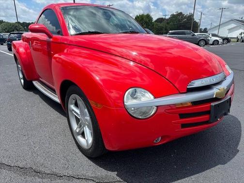 2004 Chevrolet SSR LS 2dr Regular Cab Convertible Rwd SB